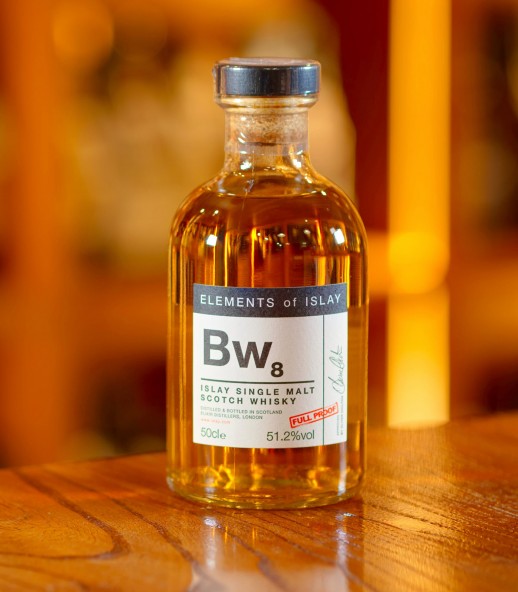 Elements of Islay Bw8 (無包裝盒）