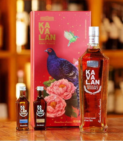 KAVALAN 經典單一麥芽威士忌 新年禮盒裝