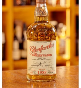 Glenfarclas 1983 桶號#45 Family Casks - Spring 2017 Release