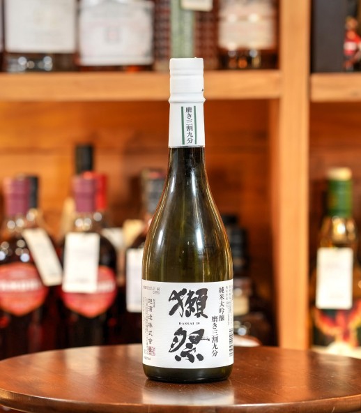 獺祭 純米大吟釀 磨き三割九分 - 720ML